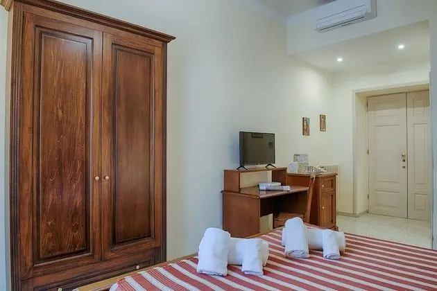 Tek Büyük Yataklı Oda