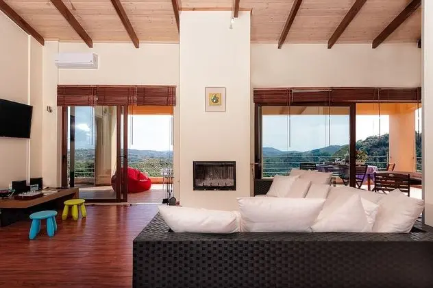 Villa, Dağ Manzaralı