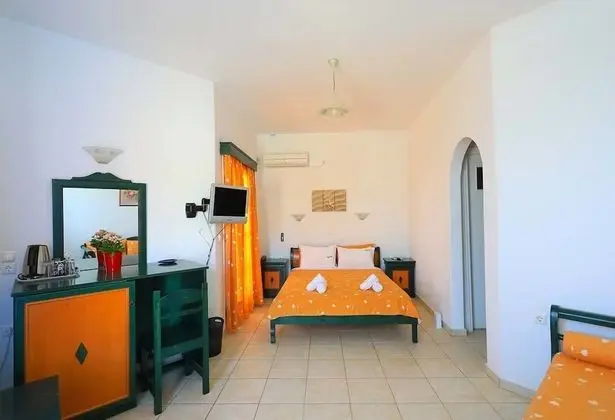 Tek Büyük Yataklı Oda, Balkon, Deniz Manzaralı