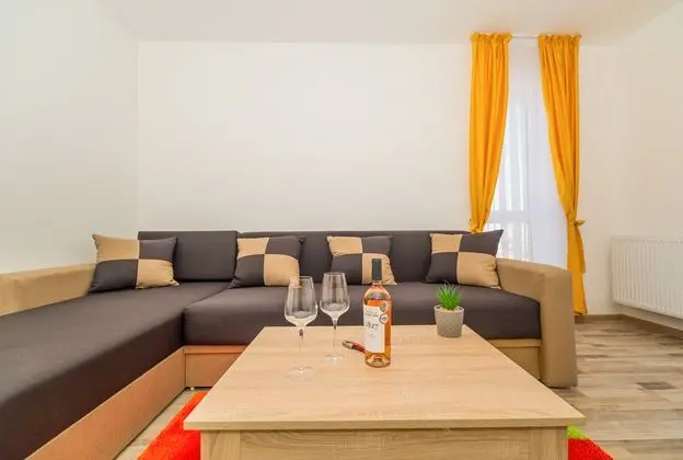 Junior Suit Standard