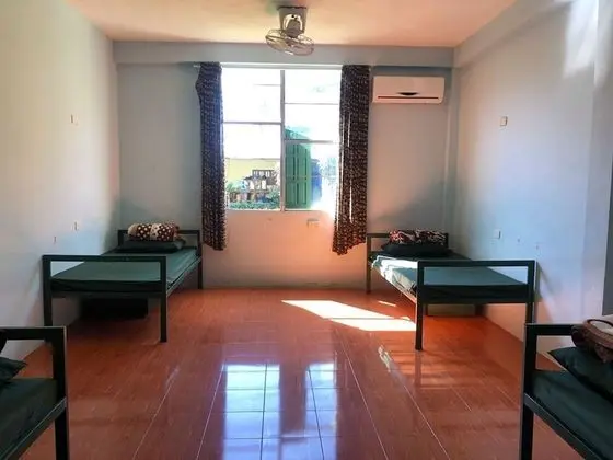 Ortak Ranzalı Oda, 4 Yatak Odası