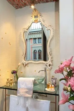 Junior Süit, Şehir Manzaralı (Capriccio)