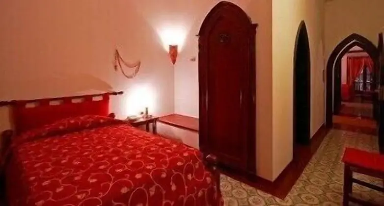 Tek Büyük Yataklı Oda