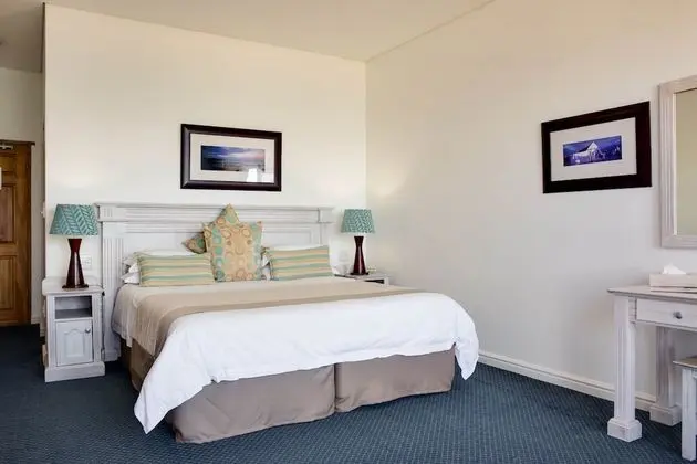 Standard Oda, Havuz Manzaralı, Zemin Kat