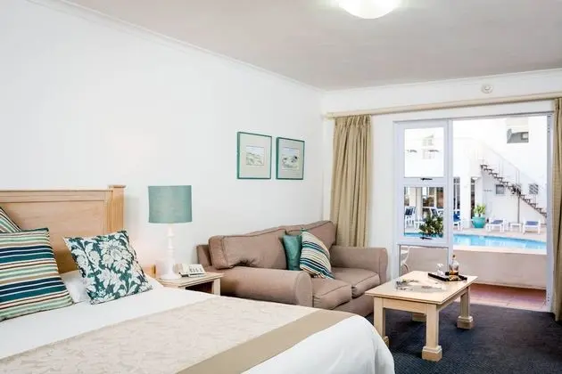 Standard Oda, Havuz Manzaralı, Zemin Kat