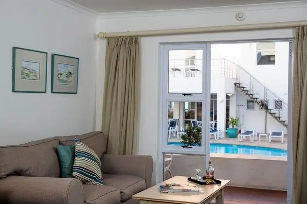 Standard Oda, Havuz Manzaralı, Zemin Kat