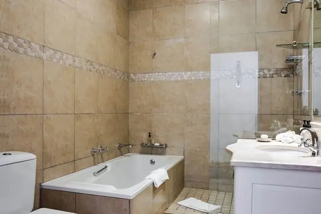 Standard Oda, Havuz Manzaralı, Zemin Kat