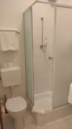 Classic Tek Büyük Yataklı Oda