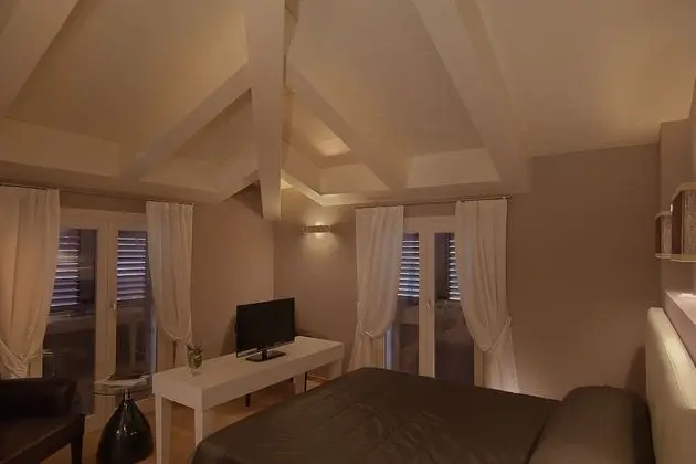 Deluxe Tek Büyük Yataklı Oda (with Spa access)
