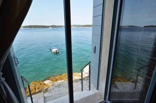 Stüdyo, Deniz Manzaralı