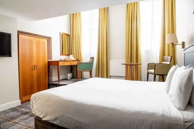 Tek Büyük Yataklı Oda