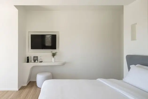 Junior Tek Büyük Yataklı Oda, 1 En Büyük (King) Boy Yatak, Teras, Deniz Manzaralı