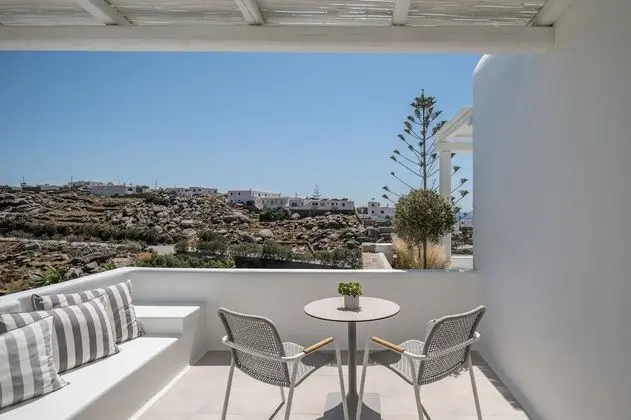 Junior Tek Büyük Yataklı Oda, 1 En Büyük (King) Boy Yatak, Teras, Deniz Manzaralı