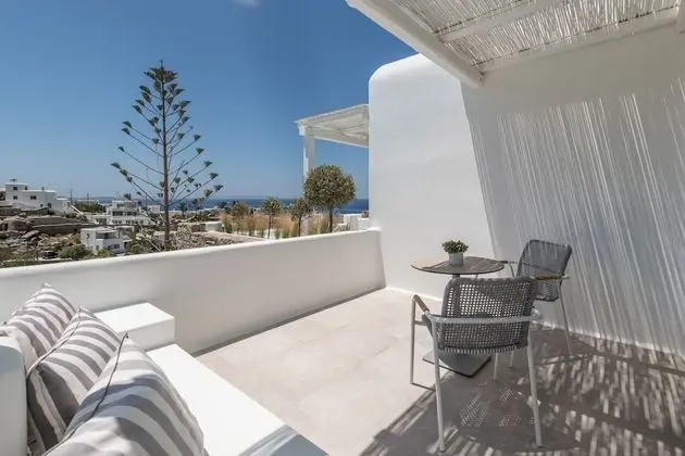 Junior Tek Büyük Yataklı Oda, 1 En Büyük (King) Boy Yatak, Teras, Deniz Manzaralı