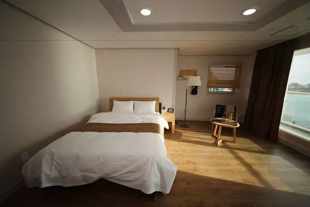Deluxe Tek Büyük Yataklı Oda, Deniz Manzaralı
