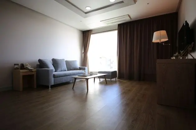 Family Oda, Şehir Manzaralı