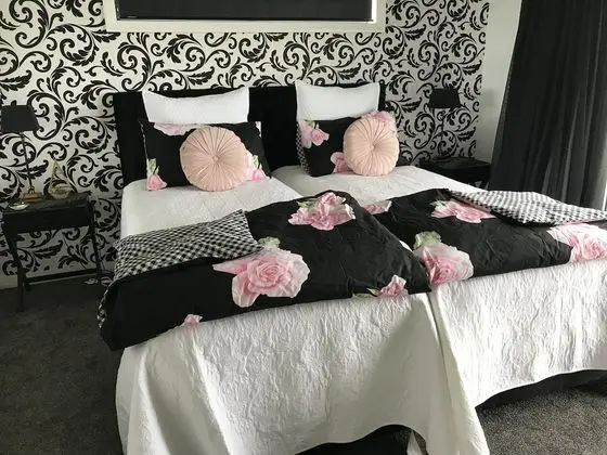 Deluxe Tek Büyük veya İki Ayrı Yataklı Oda
