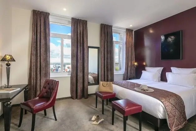 Luxury Tek Büyük Yataklı Oda