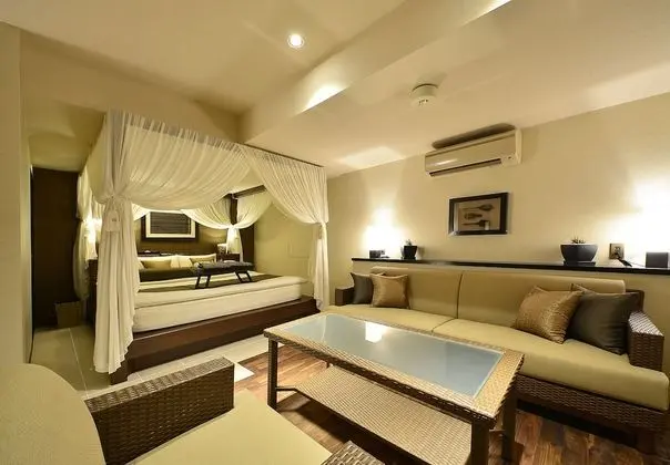 Süit (Suite Room)