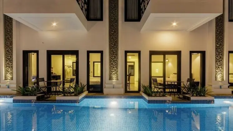 Landmark Room