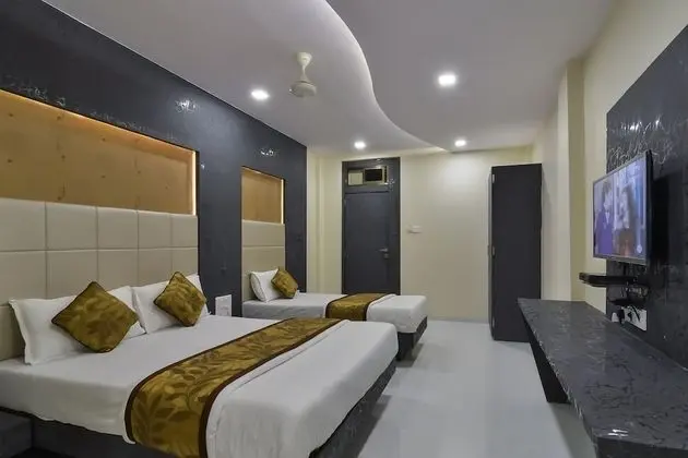 Deluxe Üç Kişilik Oda