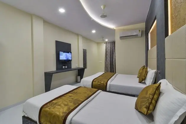Deluxe Üç Kişilik Oda