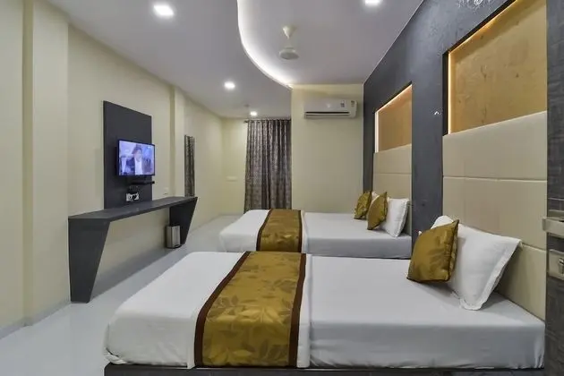 Deluxe Üç Kişilik Oda