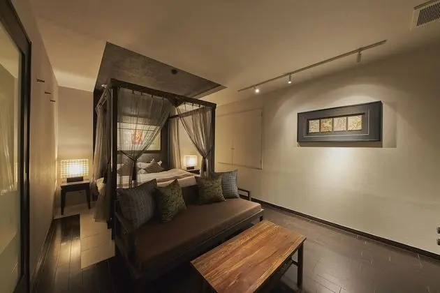 Deluxe Oda (Sofa and Bed or Low Bed)