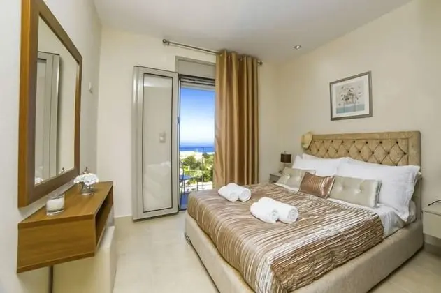 Villa, 4 Yatak Odası, Deniz Manzaralı (Mint)