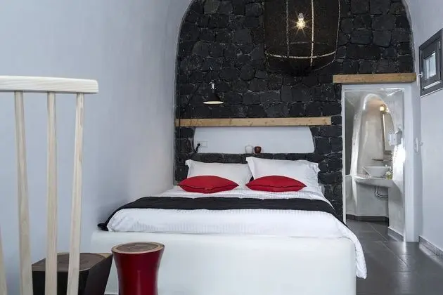 Tek Büyük Yataklı Oda (Cave)