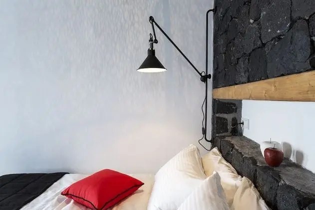 Tek Büyük Yataklı Oda (Cave)