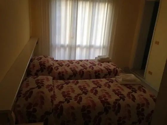 Tek Büyük veya İki Ayrı Yataklı Oda