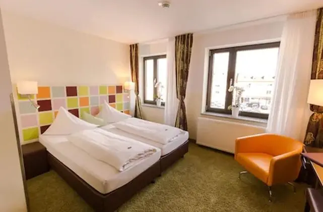 Standard Tek Büyük Yataklı Oda