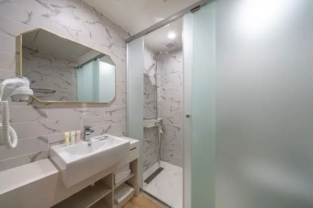 Deluxe Tek Büyük Yataklı Oda, Sigara İçilmez, Bağlantılı Odalar