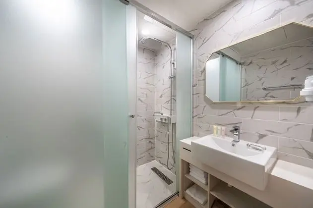 Deluxe Tek Büyük Yataklı Oda, Sigara İçilmez, Bağlantılı Odalar