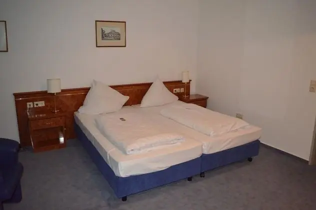 Comfort Tek Büyük Yataklı Oda