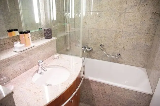 Single Room West