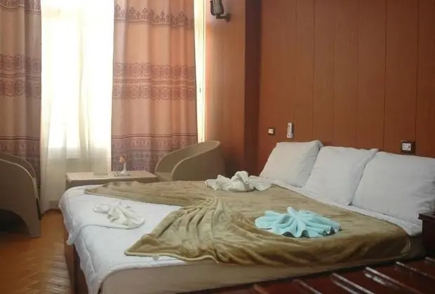 Standard Üç Kişilik Oda