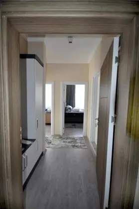 1+1 Oda, Bahçe Manzaralı, Balkonsuz