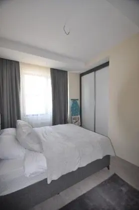 1+1 Oda, Bahçe Manzaralı, Balkonsuz