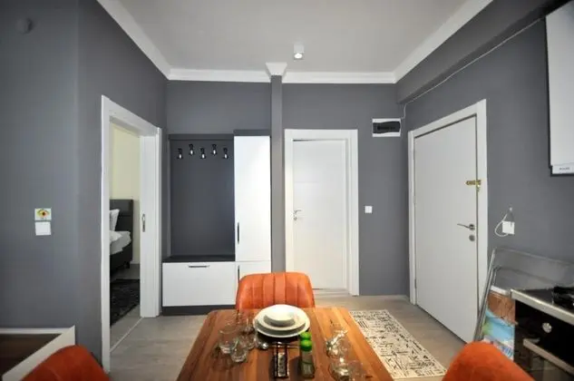 1+1 Oda, Bahçe Manzaralı, Balkonsuz