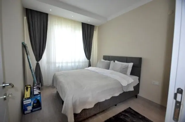 1+1 Oda, Bahçe Manzaralı, Balkonsuz