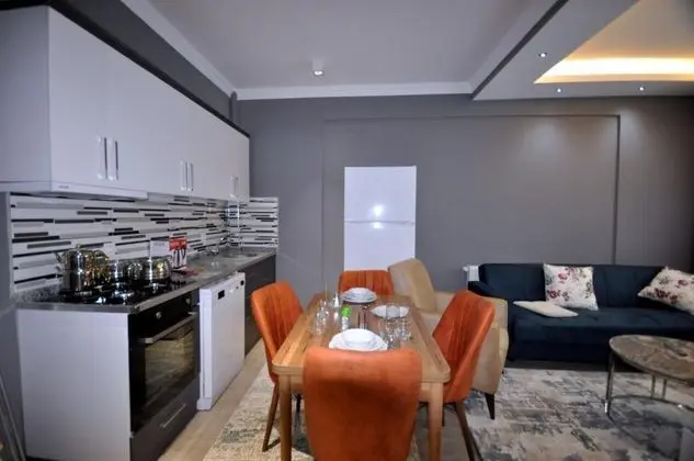 1+1 Oda, Bahçe Manzaralı, Balkonsuz