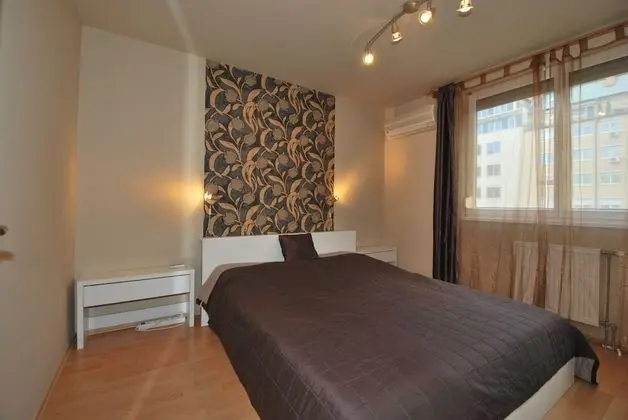 Deluxe Apart Daire, Sigara İçilmez