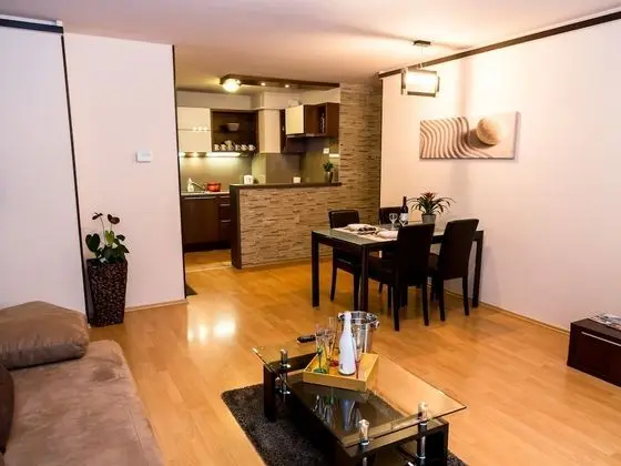 Grand Apart Daire, Sigara İçilmez, Teras