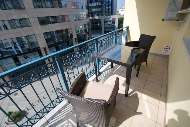 Grand Apart Daire, Sigara İçilmez, Teras