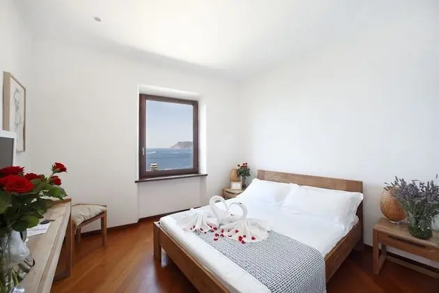 Superior Tek Büyük Yataklı Oda, 1 Büyük (Queen) Boy Yatak, Deniz Manzaralı