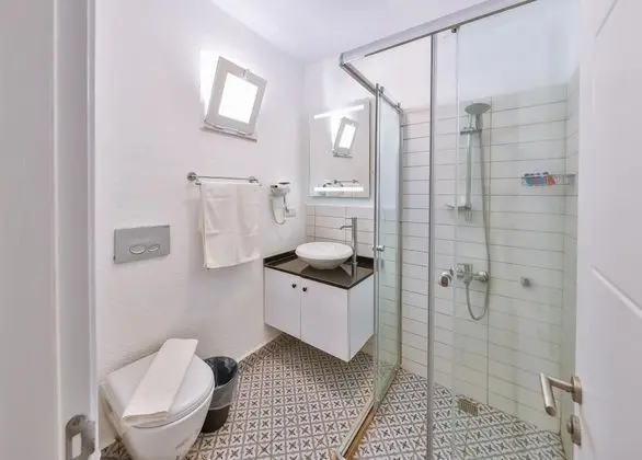 Çift Kişilik, Bahçe Manzaralı, Balkonlu