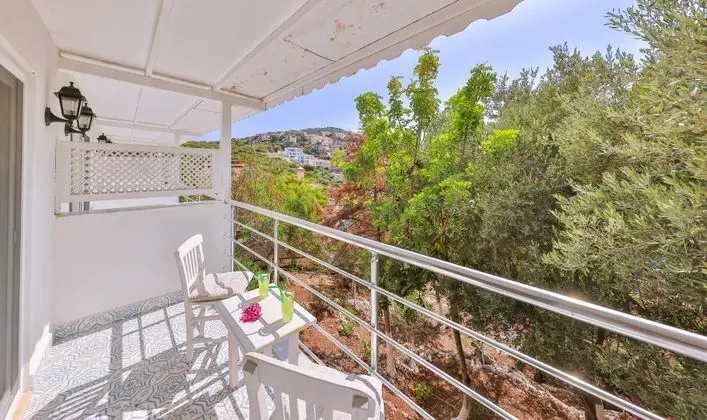Çift Kişilik, Bahçe Manzaralı, Balkonlu