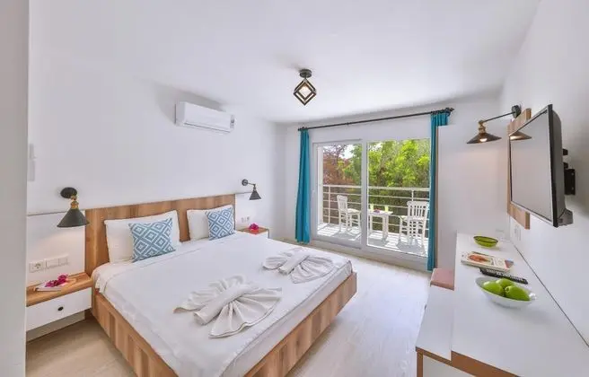 Çift Kişilik, Bahçe Manzaralı, Balkonlu